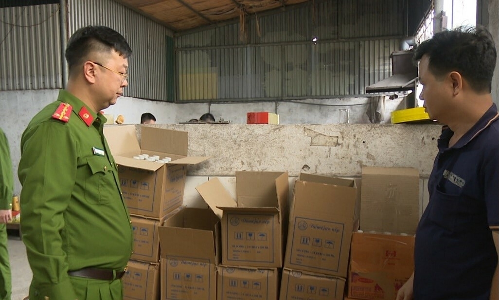 Sản xuất giấm giả từ công thức ‘6 lít hóa chất pha 200 lít nước lã’